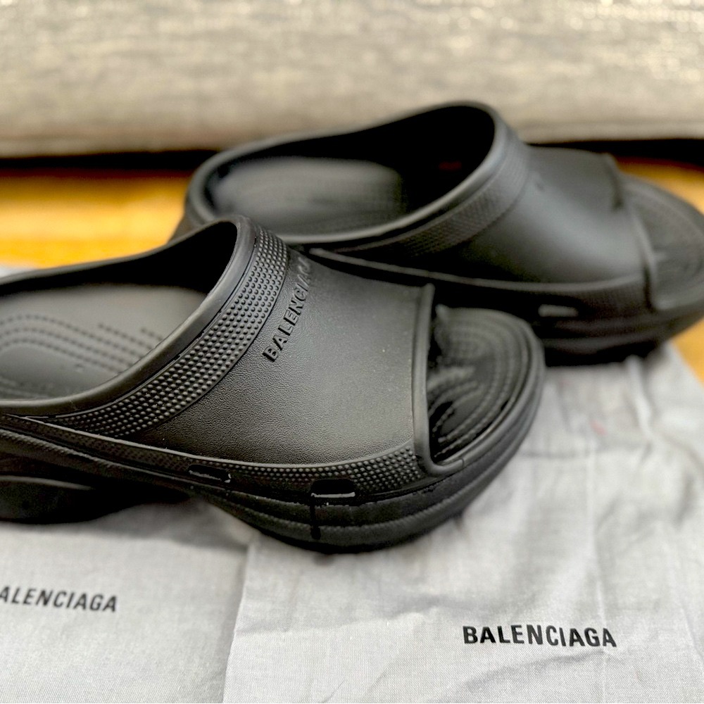 Balenciaga Pool Crocs Slide Sandal - Black, Size 9.5 (39) - Picture 6 of 14